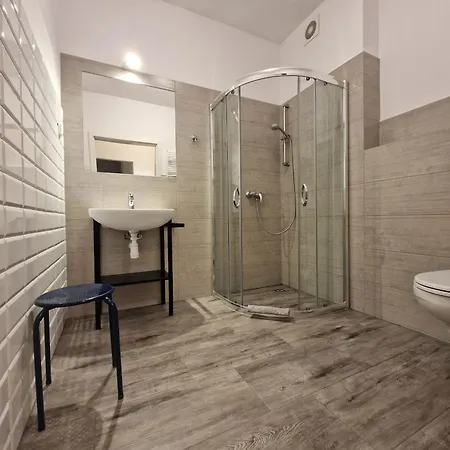 Bed & Breakfast Nadbaltycka 3*