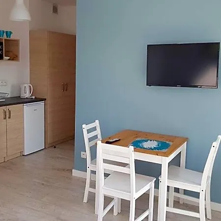 Bed & Breakfast Nadbaltycka 3*